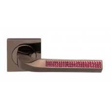 Дверные ручки Morelli Luxury "BRILLIANCE" GMB/FUCHSIA RVD Цвет - Оружейный метал с кристаллами фуксия